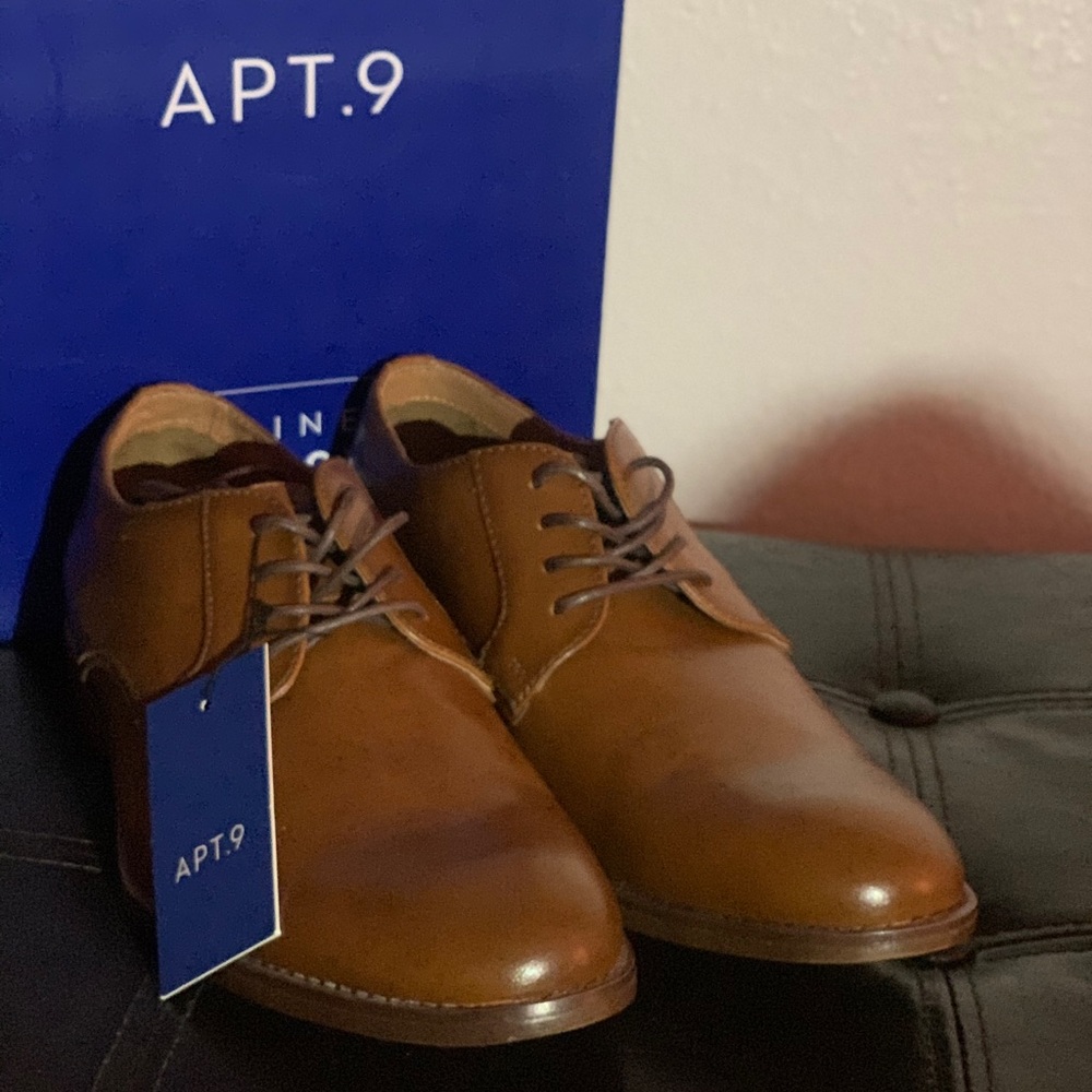 Apt. 9 dress shoes